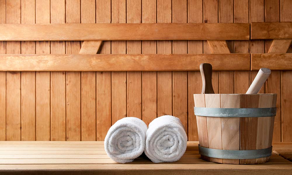 Wellness Massagen Hotel Almhof Pension Almrausch Urlaub im 4 Sterne Hotel in Neustift Milders Stubai Tirol Wellness in the Almhof holiday world in Neustift Milders Stubai Tyrol